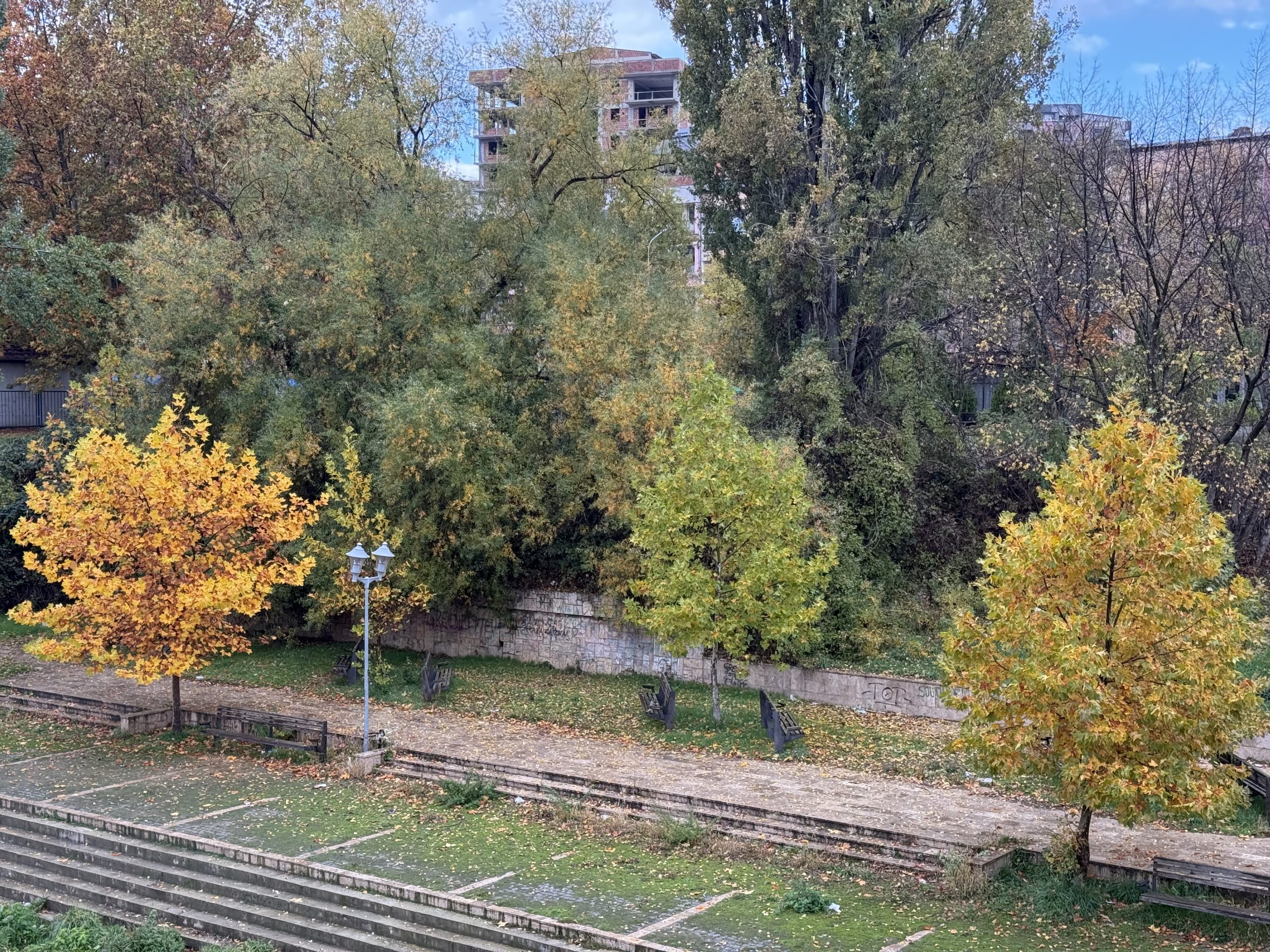 Mot i ndryshueshëm sot  temperaturat prej 15 deri në 20°C